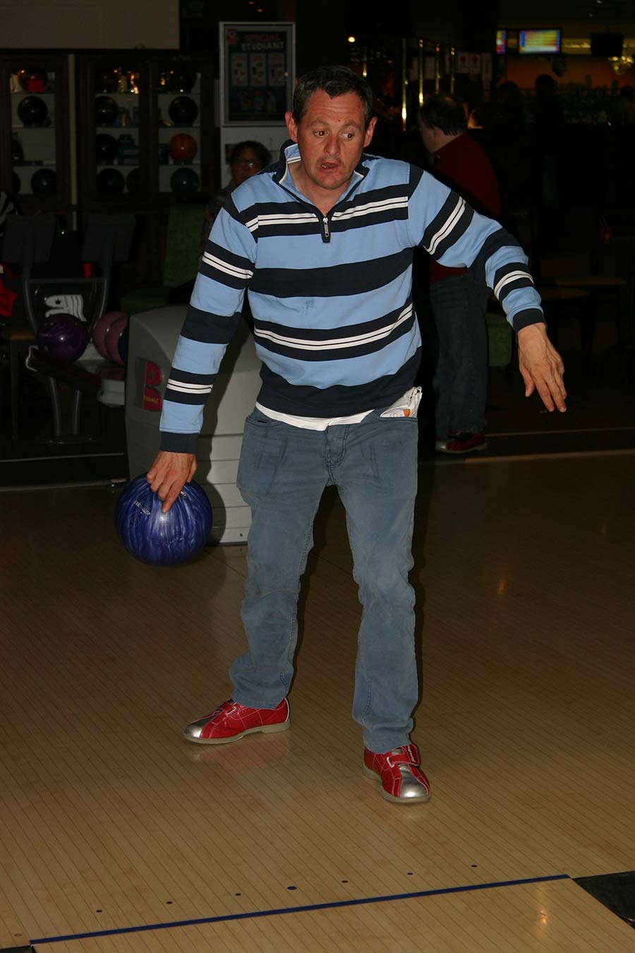 6-BOWLING